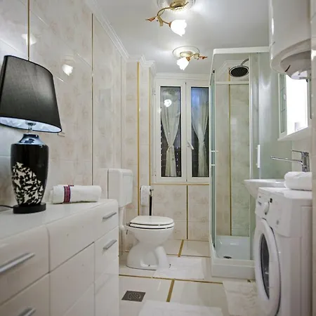 Zoya Apartmán *