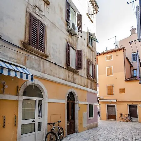 Zoya * Rovinj